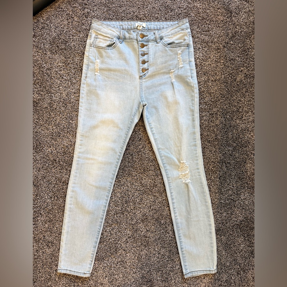 Easel Light Wash Jeans Size Medium